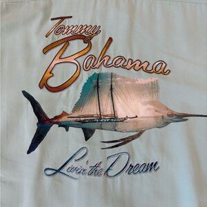 Tommy Bahama Mens XL Embroidered Marlin Sunset Livin Silk Camp Shirt Light Green